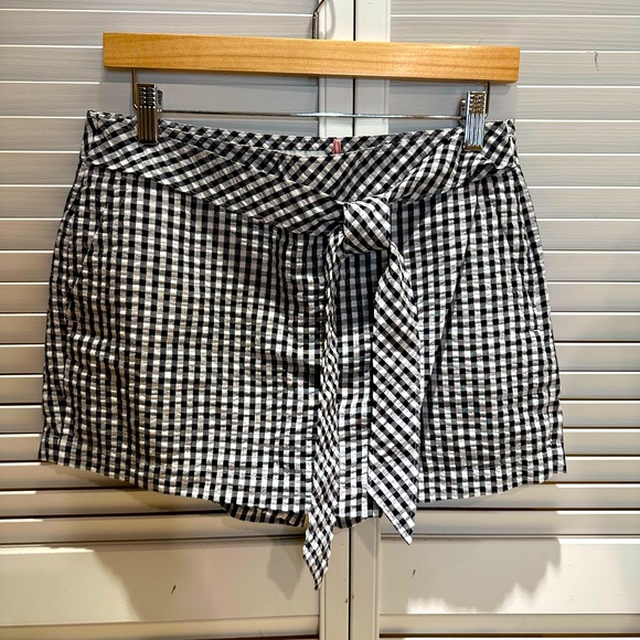 Vineyard Vines Pants - NWT Vineyard Vines skort